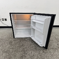 Hisense Undercounter Refrigerator image 2
